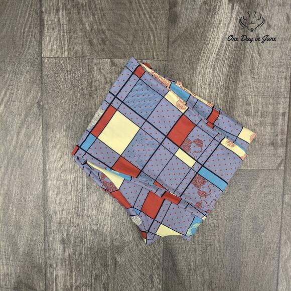 LuLaRoe Tall Curvey Leggings Purple Disney Print Size OS - Picture 4 of 4